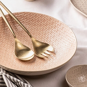 LADELLE - Gold Salad Servers